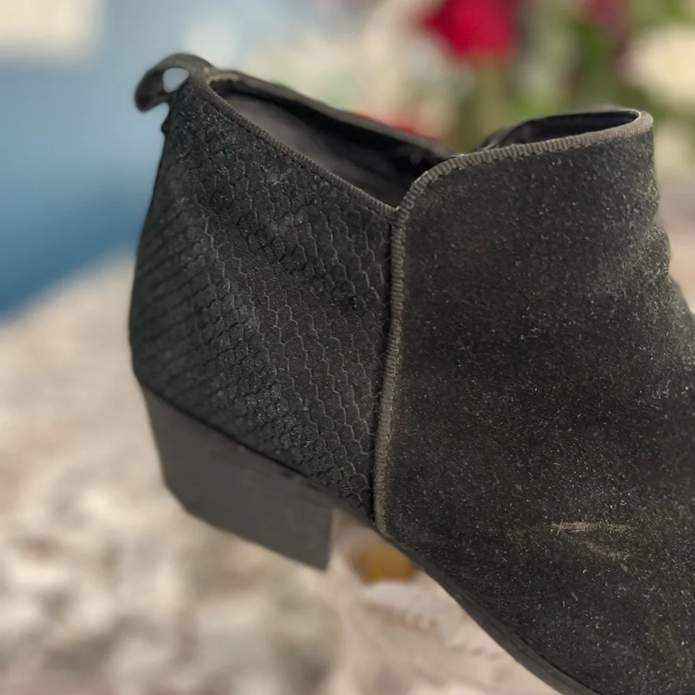 Michael Shannon Booties woman’s size 10